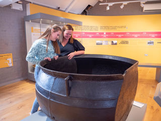 Coalbrookdale Museum Of Iron Whaling Pot